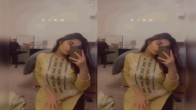Beautiful Paki Babe Showing