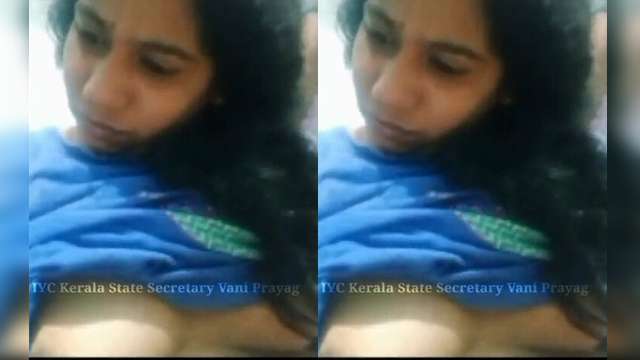 Cute Mallu girl Shows Boobs