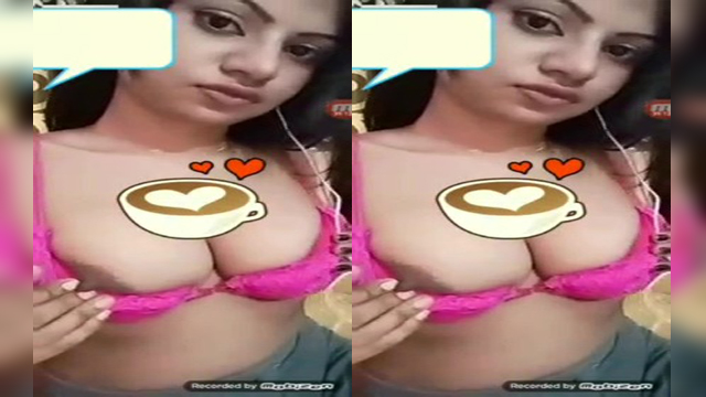 Bangladeshi Sexy Horny Girl Showing 2 Clip-Merged