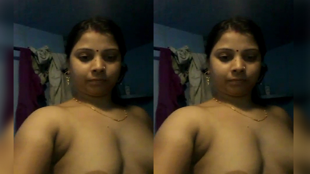 Beautiful boudi making video from bathroom