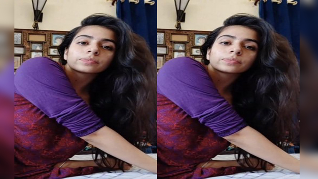Beautiful Sexy Punjabi Girl Showing Ass
