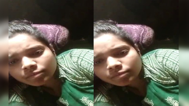 Bangladeshi Shows her Boobs and Fucked Part1