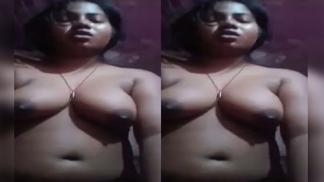 Horny bhabhi riding