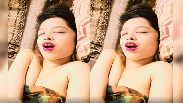 Beautiful Sexy Slim Paki Girl Many nude Videos Part4
