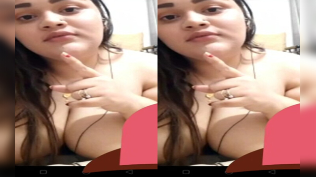 Beautiful Bigboob Bhabi Showing