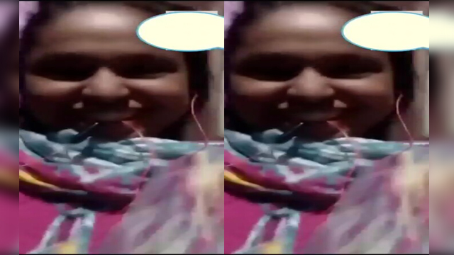 Bangla Girl Showing Boobs