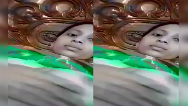 Married bhabhi fingering