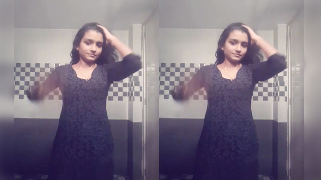 Cute Desi Girl Strip her Cloths and Shows her Boobs Part1