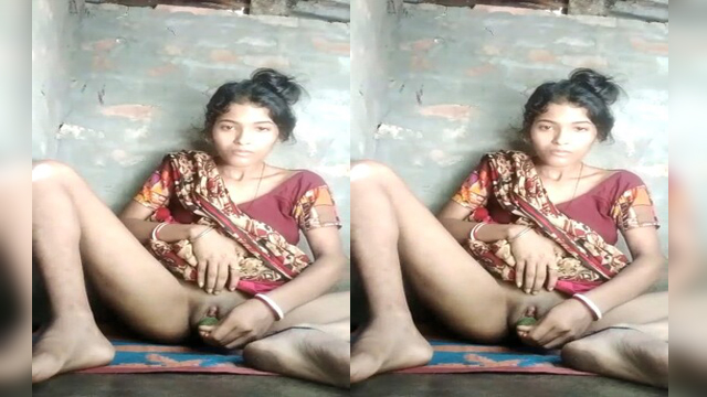 Horny Boudi Masturbating