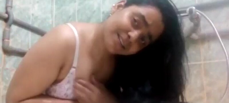 Bangladeshi Unsatisfied Bhabi Fingering Moaning Part1