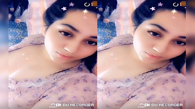 Beautiful Paki SnapChat Babe boobs